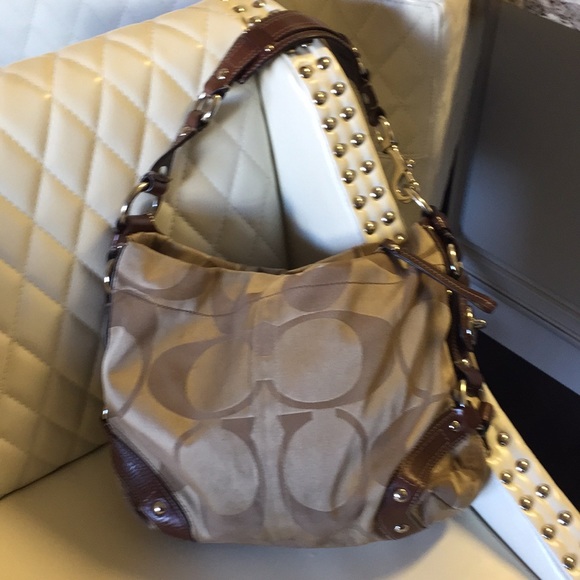 Coach Bag - Picture 3 of 5